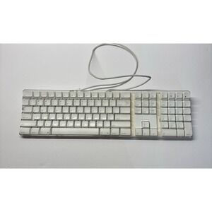 2003 Apple Keyboard A1048
